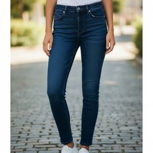 Modern Blue Skinny Jeans with Deep Indigo Finish 10P